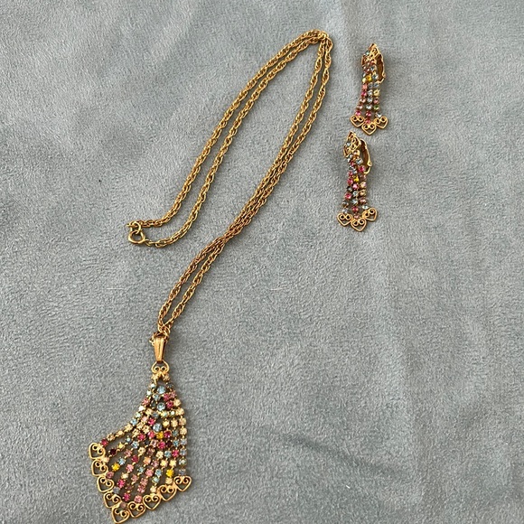 Jewelry - Multicolored rhinestone vintage necklace and clip earring set